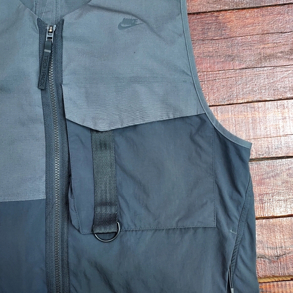 Nike Sportswear Tech Pack Unlined Gilet Vest With Pockets NWT Size Medium $160 - Picture 5 of 13